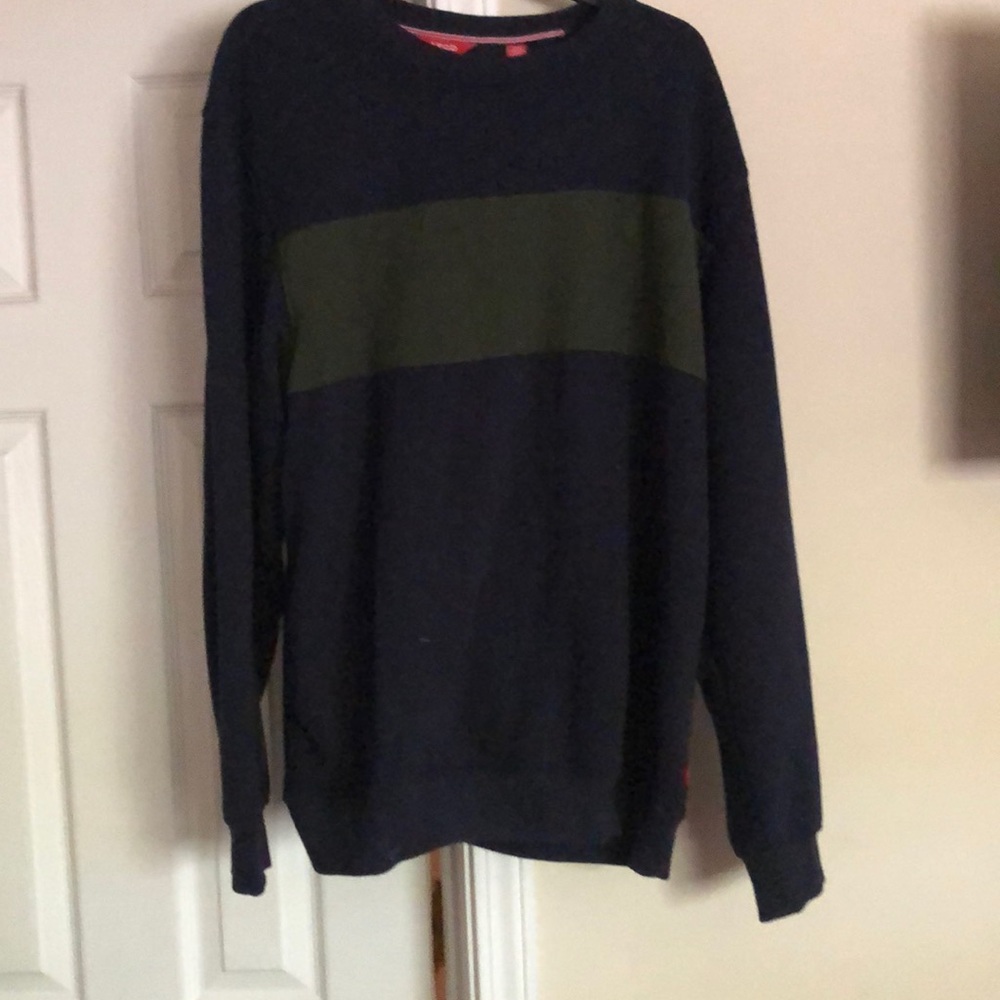 Izod sweater
